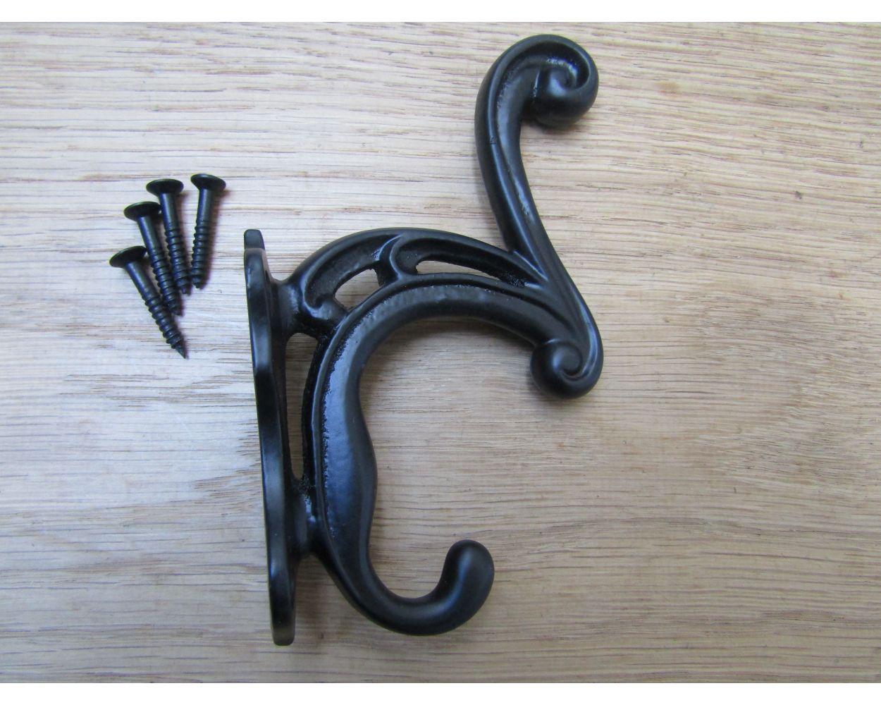 Hooks - Cast iron pull - black